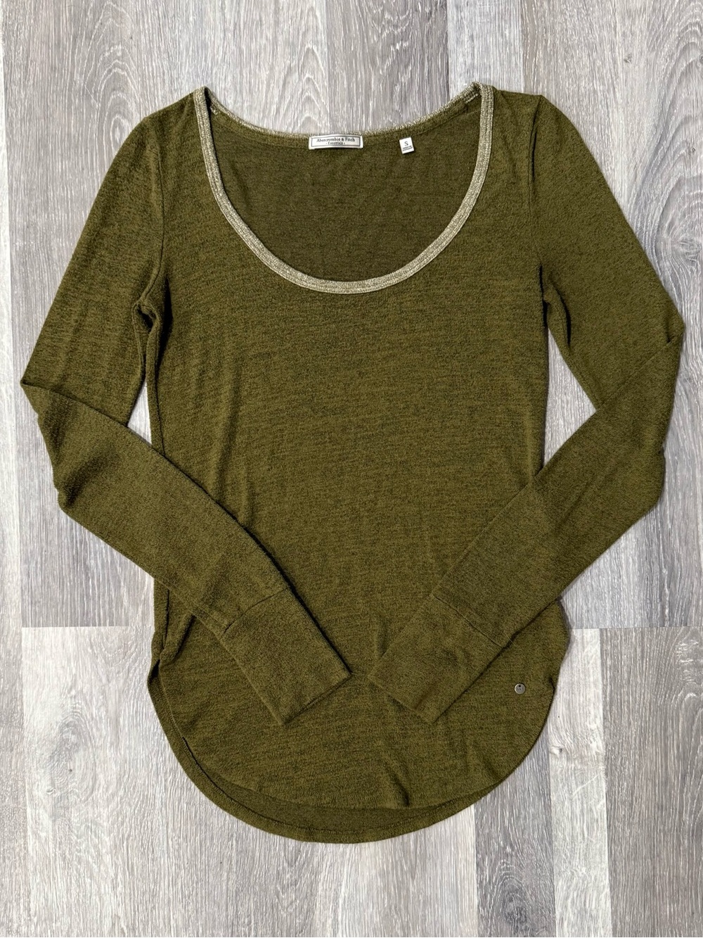 Abercrombie & Fitch Women’s Green Solid Knit Scoop Neck Long Sleeve Tee, Size S
